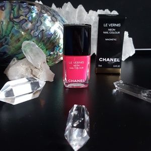**FINAL PRICE DROP** CHANEL NEON MAGNETIC